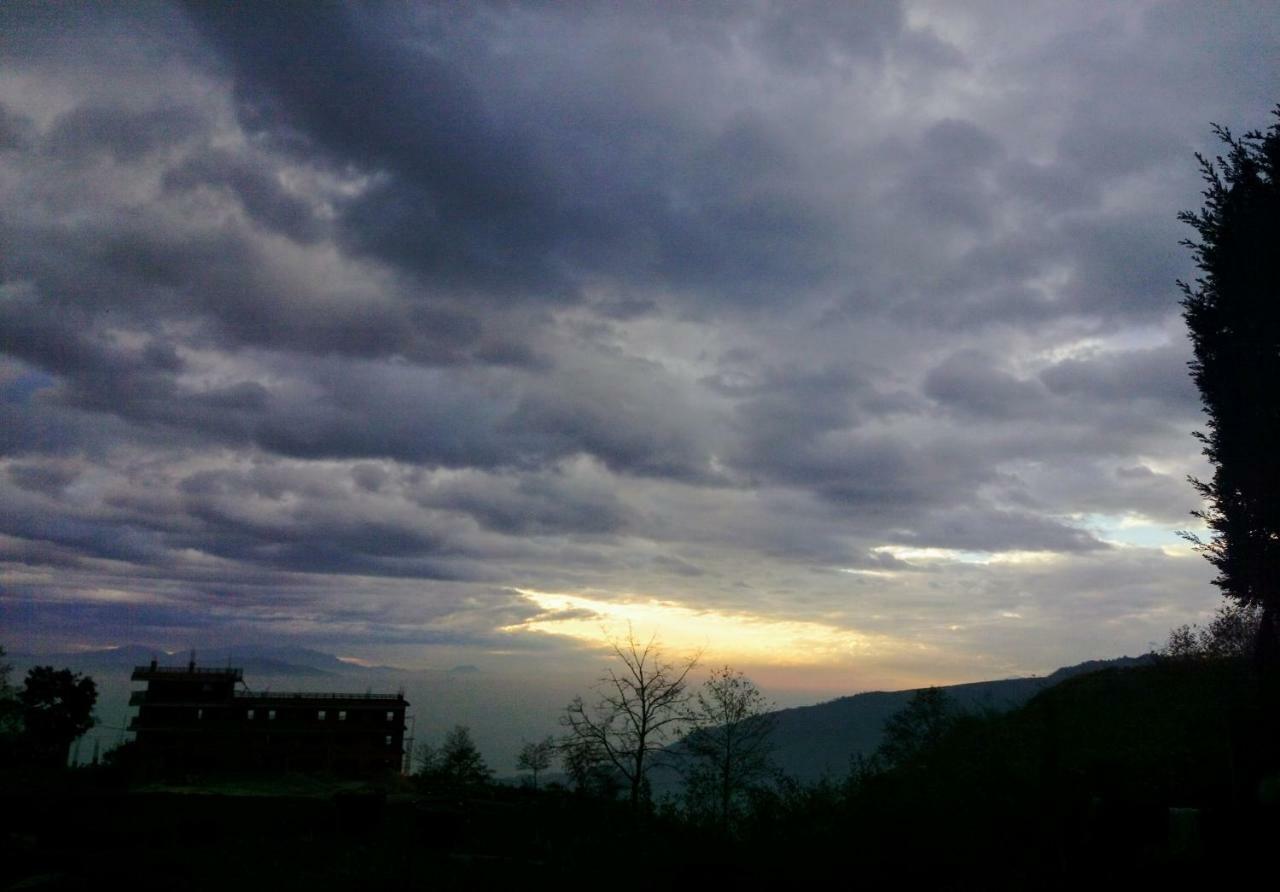 Nagarkot Sunshine Hotel Baluwapati Deupur Exterior photo